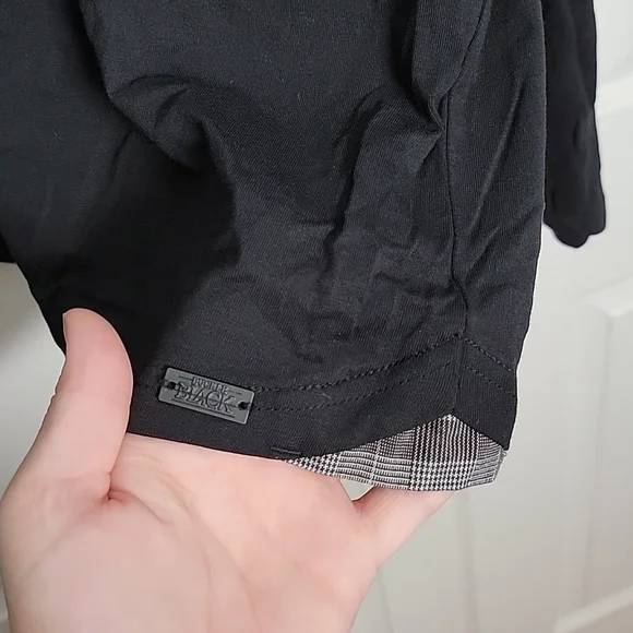 Buckle Black Plaid Accent Longsleeve Tee L - Picture 3 of 6